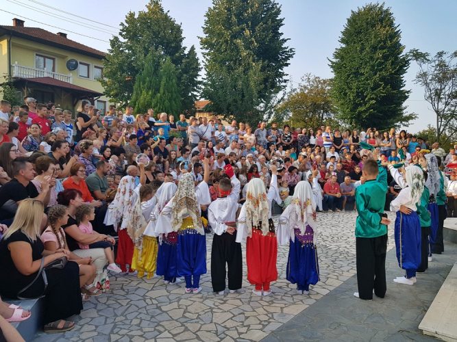 Dani šehida i poginulih boraca-tradicionalna manifestacija u gračaničkom naselju Doborovci
