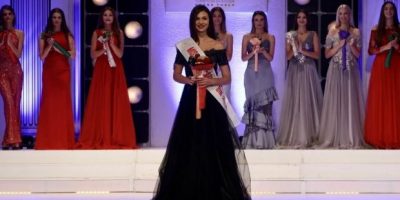 Amina Smajić iz Kladnja je nova Miss Federacije Bosne i Hercegovine Amina Smajić iz Kladnja je nova Miss Federacije Bosne i Hercegovine