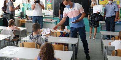 Banovići: Svim prvačićima pokloni u vrijednosti 100 KM Banovići: Svim prvačićima pokloni u vrijednosti 100 KM