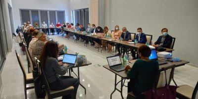 Tuzlanski kanton pozitivan primjer u praksi i lider u oblasti planiranja i upravljanja razvojem Tuzlanski kanton pozitivan primjer u praksi i lider u oblasti planiranja i upravljanja razvojem