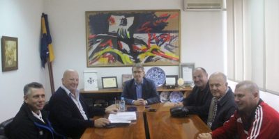Članovi sportskog udruženja „Tuzla-Dragunja“ u posjeti gradonačelniku Tuzle Članovi sportskog udruženja „Tuzla-Dragunja“ u posjeti gradonačelniku Tuzle