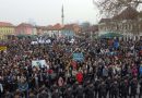 Na Trgu Slobode u Tuzli Dan nezavisnosti obilježilo hiljadu učenika