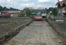 Izvode se pripremni radovi za asfaltiranje ulice „Ljiljana“ – desni krak