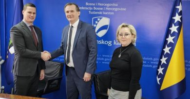 Potpisan ugovor u vrijednosti 26 miliona KM za investicije na UKC-u Tuzla