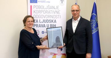 Gradonačelniku Tuzle uručena Povelja poštivanja ljudskih prava u poslovanju