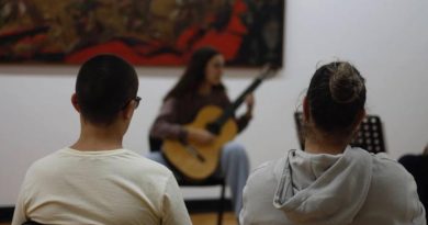 Kruna rada i učenja: Večeras završni koncert učesnika Tuzla Guitar Week-a