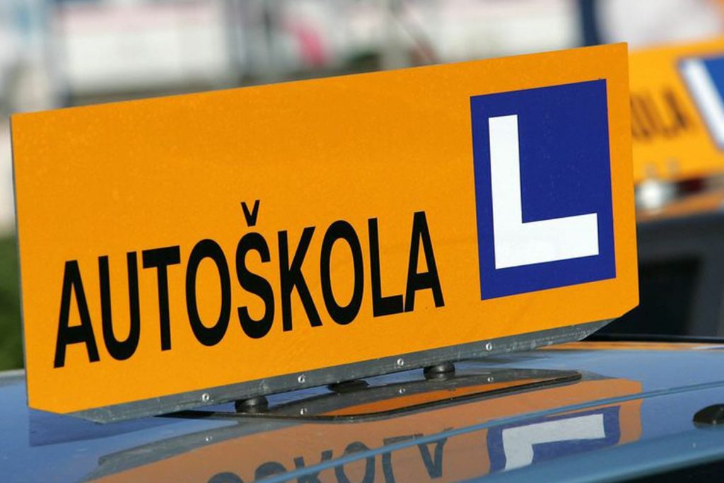 Više od dva mjeseca bez rješenja: Autoškole u TK ponovo izlaze na proteste