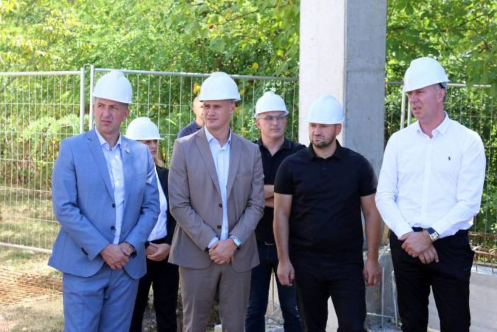Učenici OŠ „Živinice Gornje“ prvi put će dobiti vlastitu fiskulturnu salu